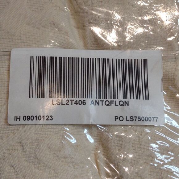 100 % Cotton Matelasse Twin  Bed Cover New - Picture 3 of 5